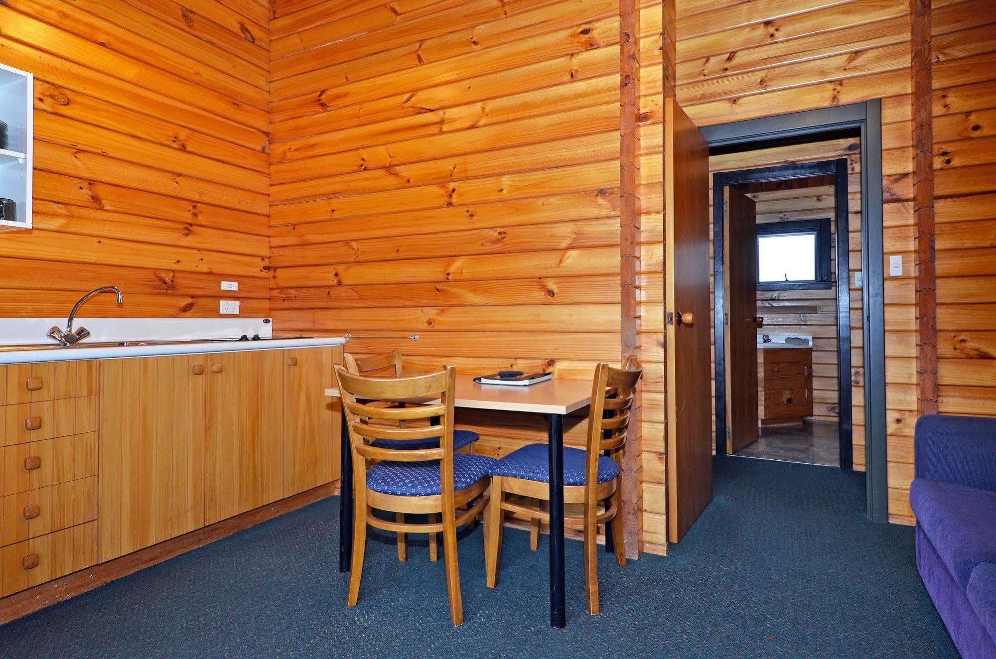 Leith Valley Holiday Park And Motels Dunedin Exterior photo