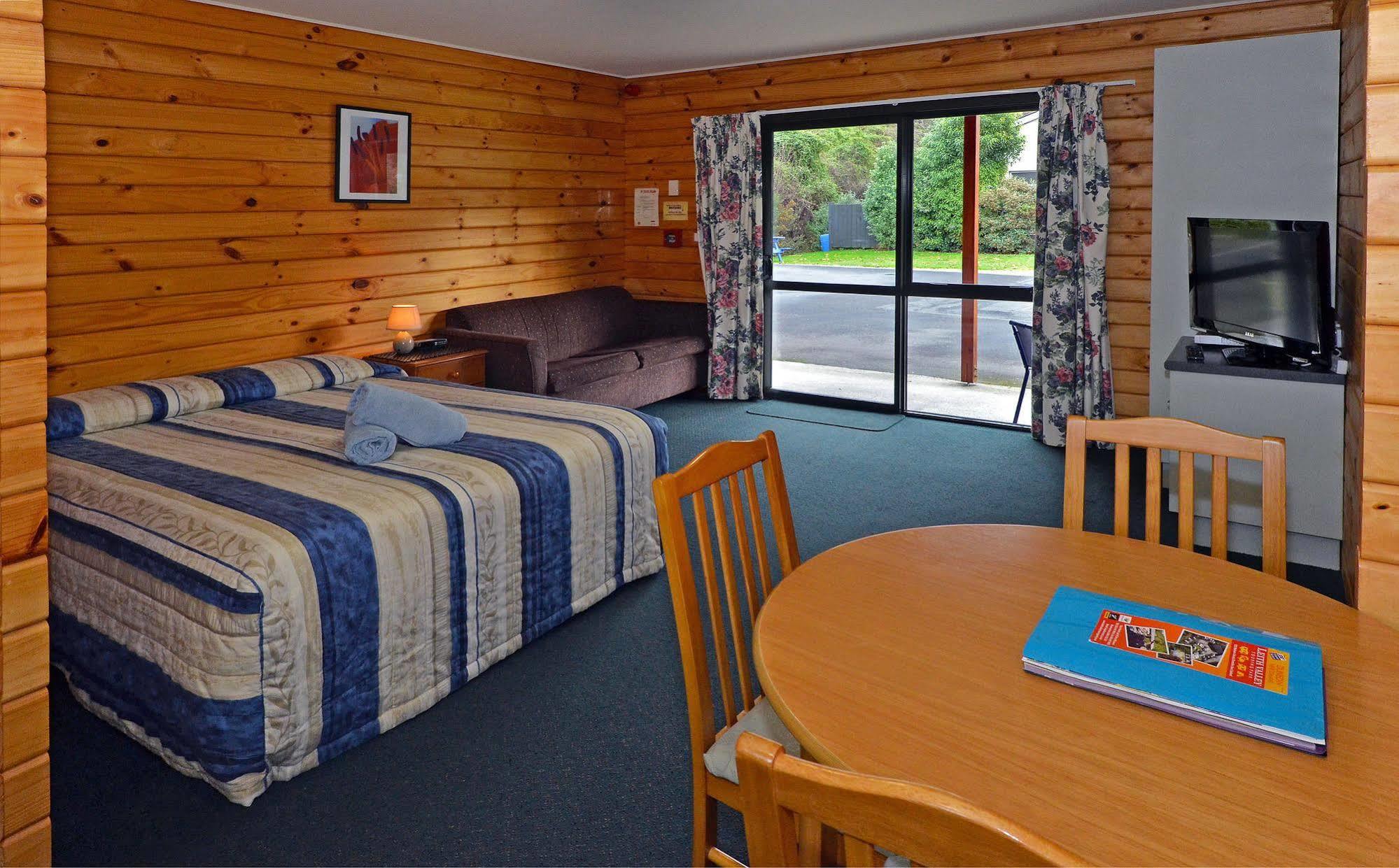 Leith Valley Holiday Park And Motels Dunedin Exterior photo
